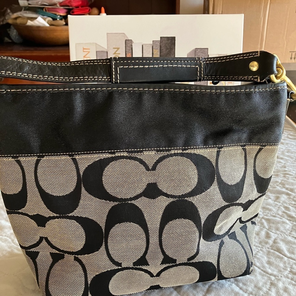 Coach Shoulder Purse Vintage Black Gray Gold Canvas Leather Jacquard. 9”x13” - Picture 3 of 12